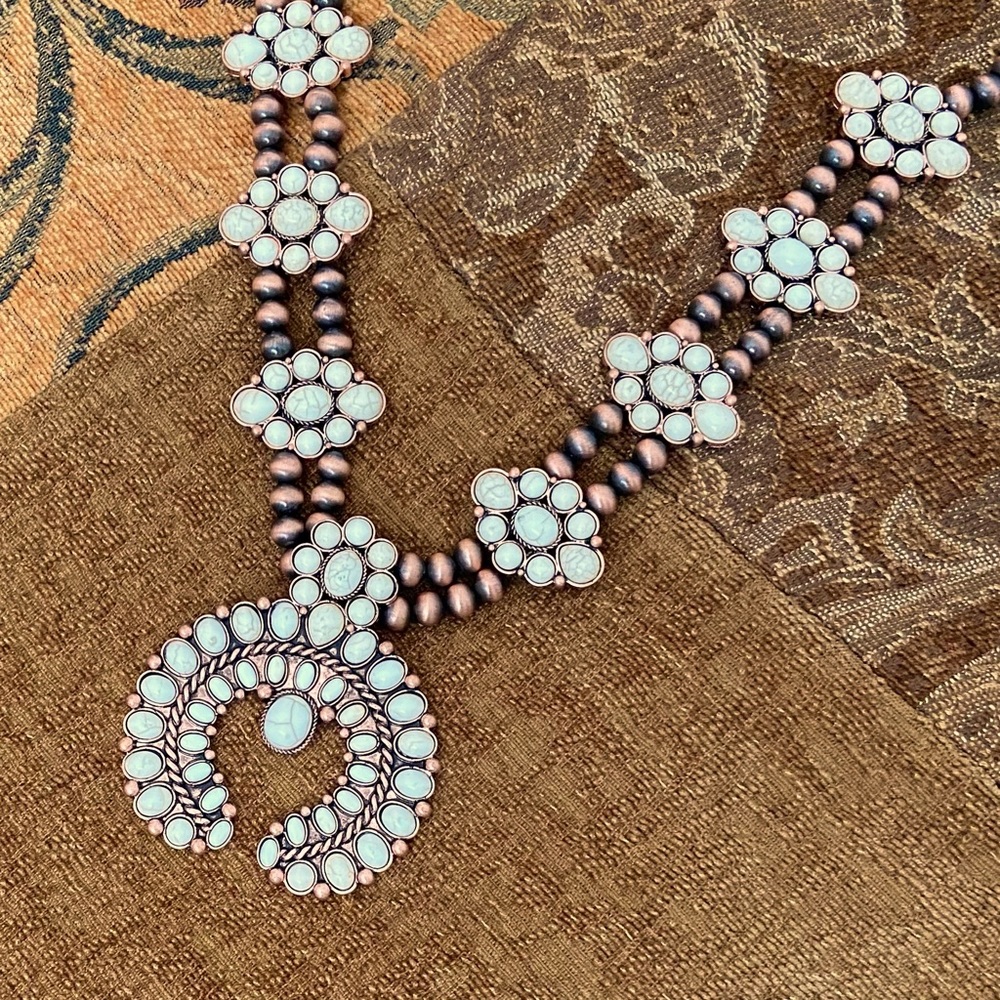 Necklace ⭐️NWT Western Native American Inspired Long Beaded ⭐️LAST ONE - Picture 4 of 8